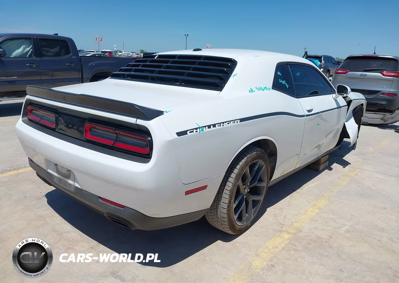 2021 Dodge Challenger Gt VIN:2C3CDZJG0MH609905 - 4