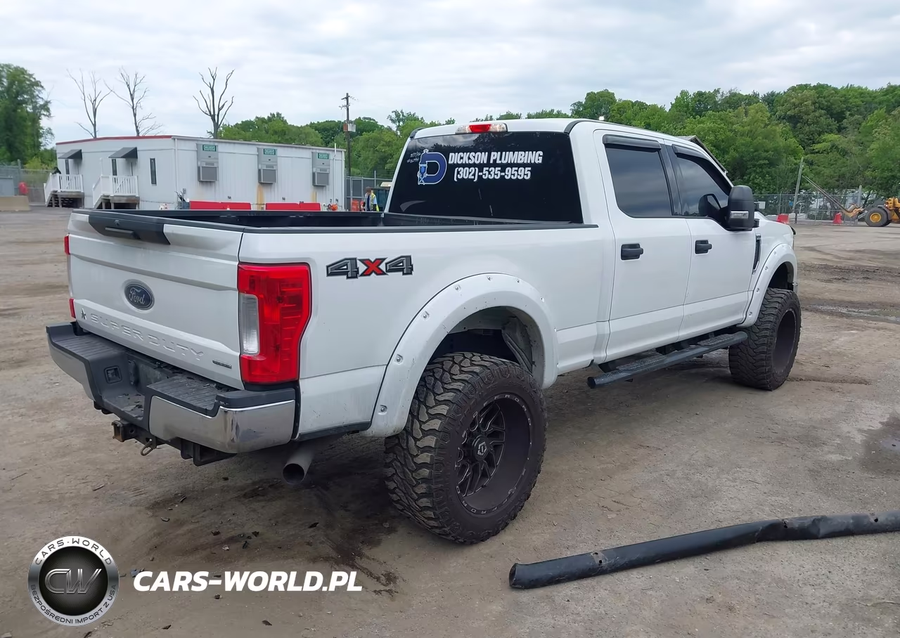 2018 Ford F-250 Xlt VIN:1FT7W2B6XJEC80721 - 4
