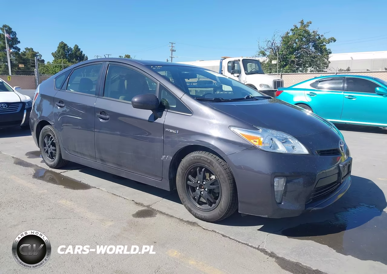 2014 Toyota Prius Three
