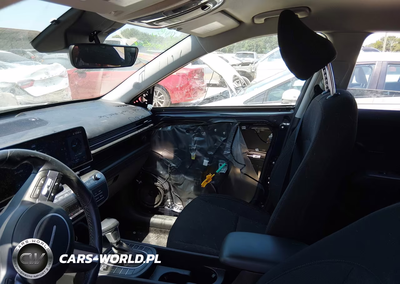 2025 Hyundai Kona Sel VIN:KM8HBCAB9SU215253 - 5