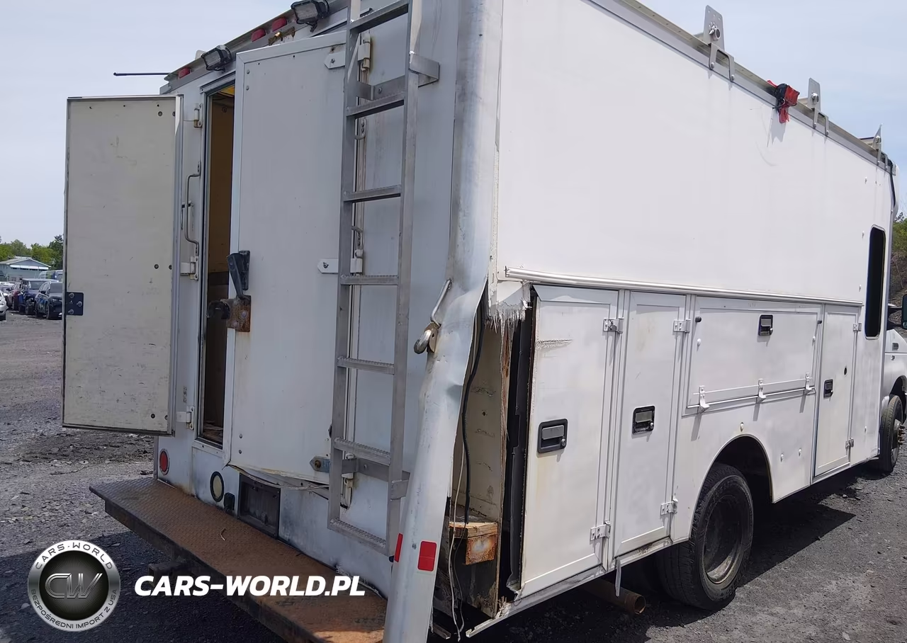 2011 Ford E-350 Cutaway VIN:1FDWE3FL2BDA87082 - 11