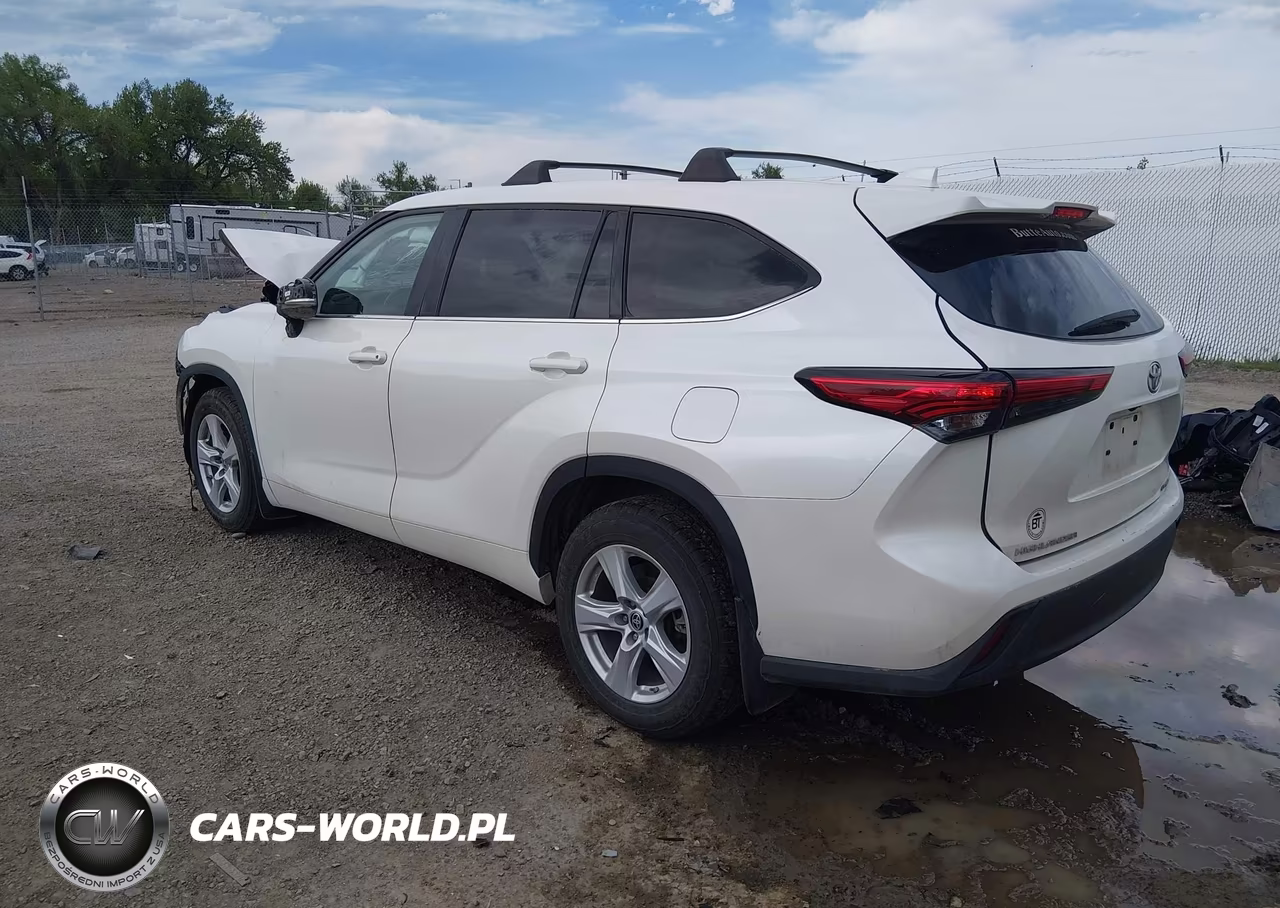 2020 Toyota Highlander Le VIN:5TDBZRBHXLS035801 - 3