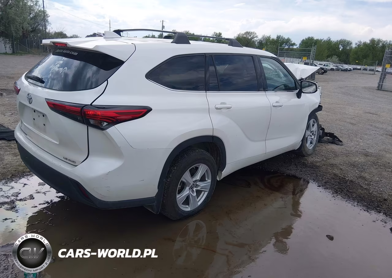 2020 Toyota Highlander Le VIN:5TDBZRBHXLS035801 - 4
