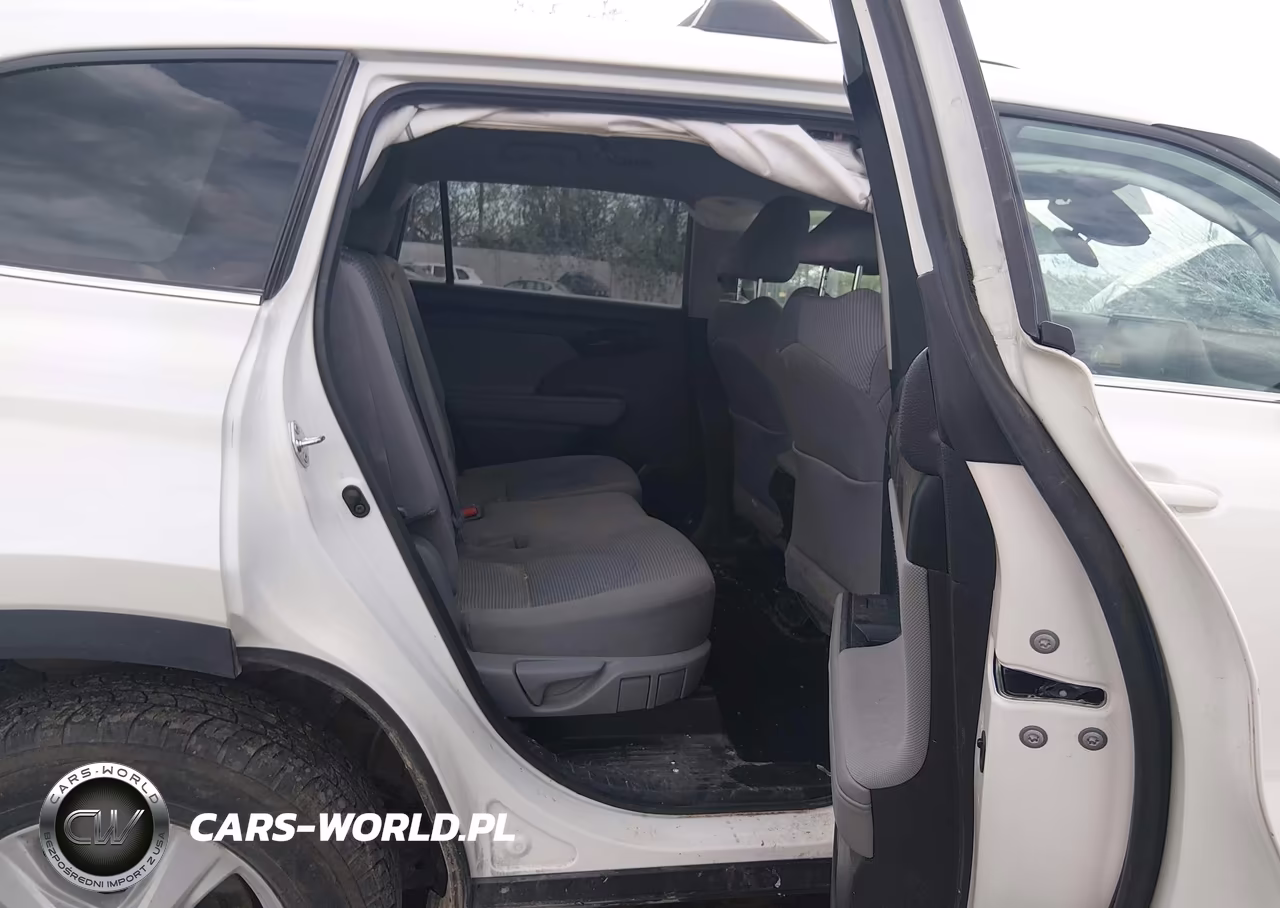 2020 Toyota Highlander Le VIN:5TDBZRBHXLS035801 - 8