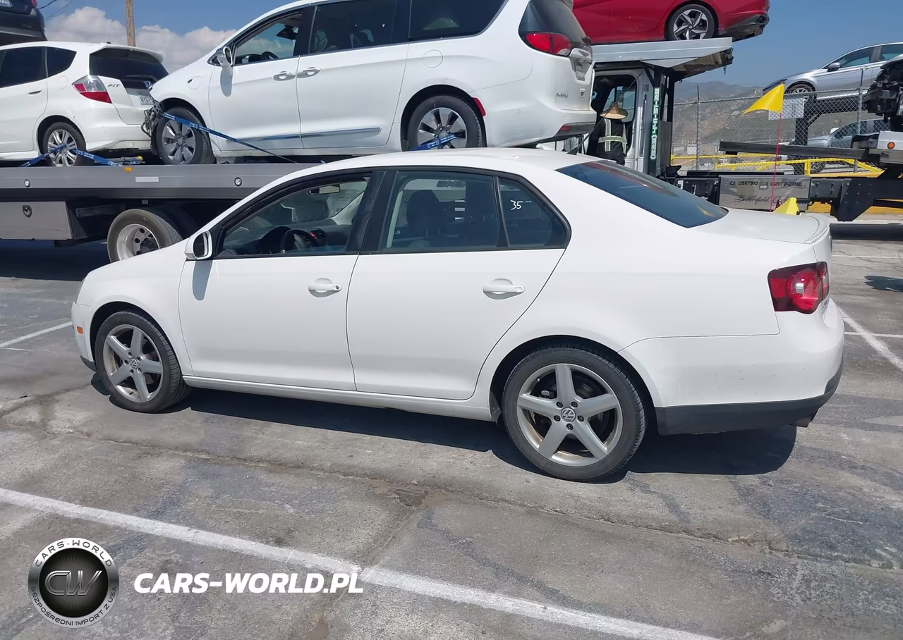 2010 Volkswagen Jetta Limited Edition VIN:3VWAZ7AJ0AM114750 - 14