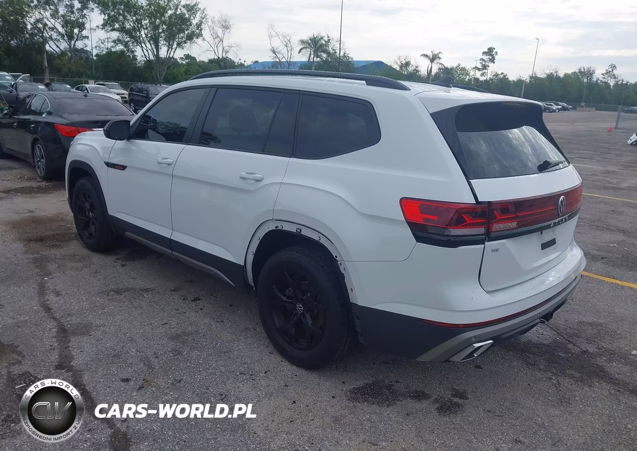 2025 Volkswagen Atlas 2.0T Peak Edition VIN:1V2CR2CA2SC541490 - 3