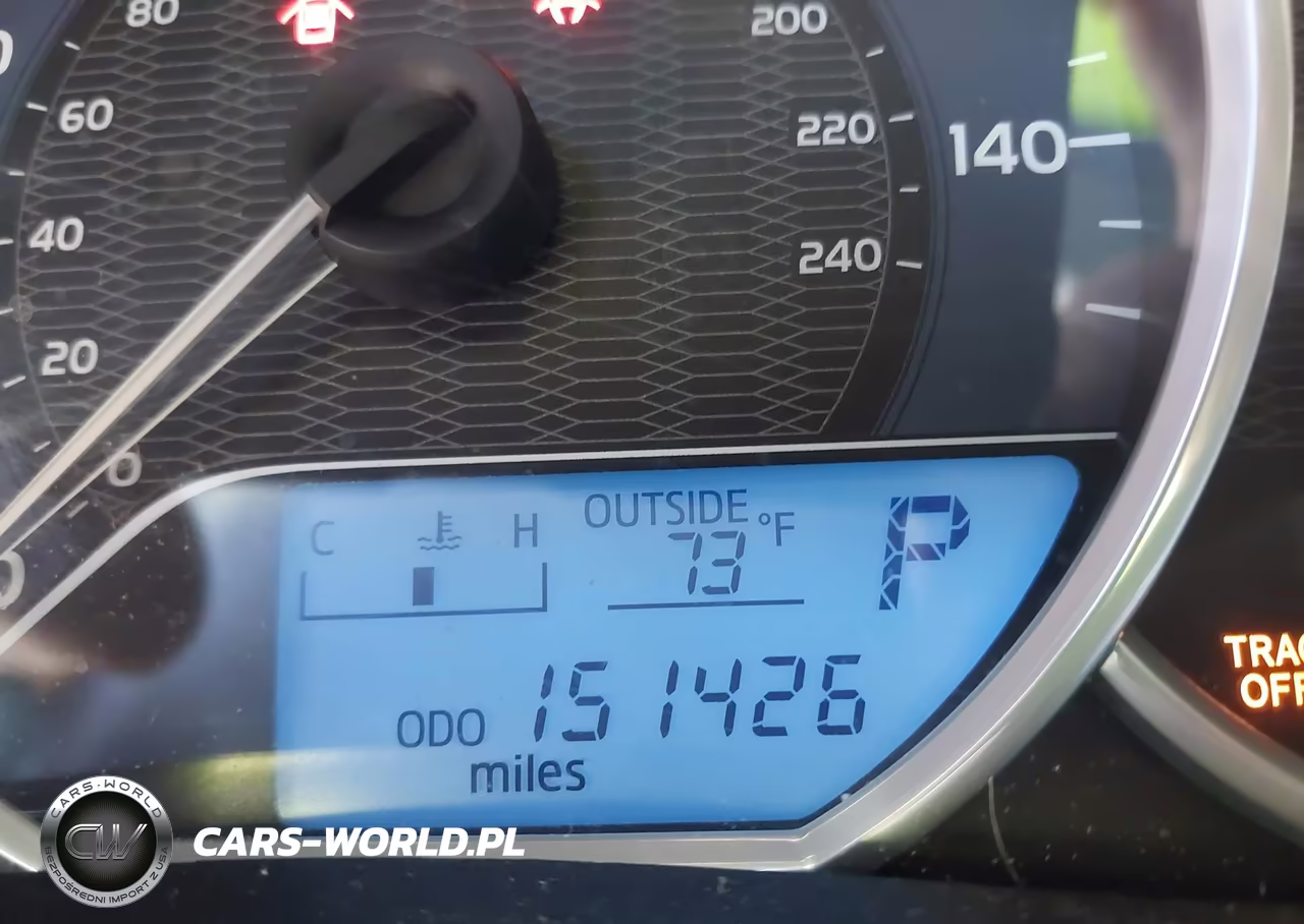 2015 Toyota Corolla L VIN:2T1BURHE5FC274424 - 16