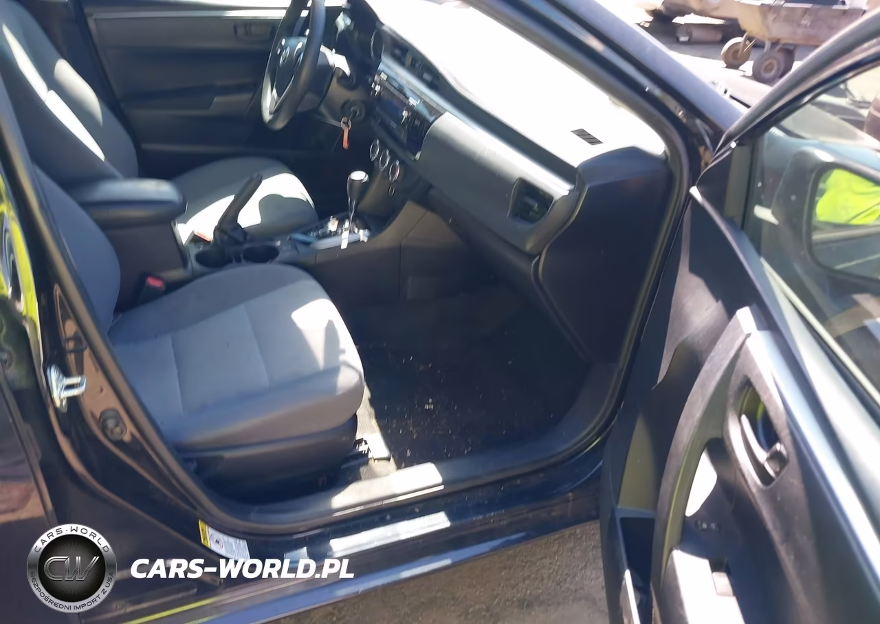 2015 Toyota Corolla L VIN:2T1BURHE5FC274424 - 5