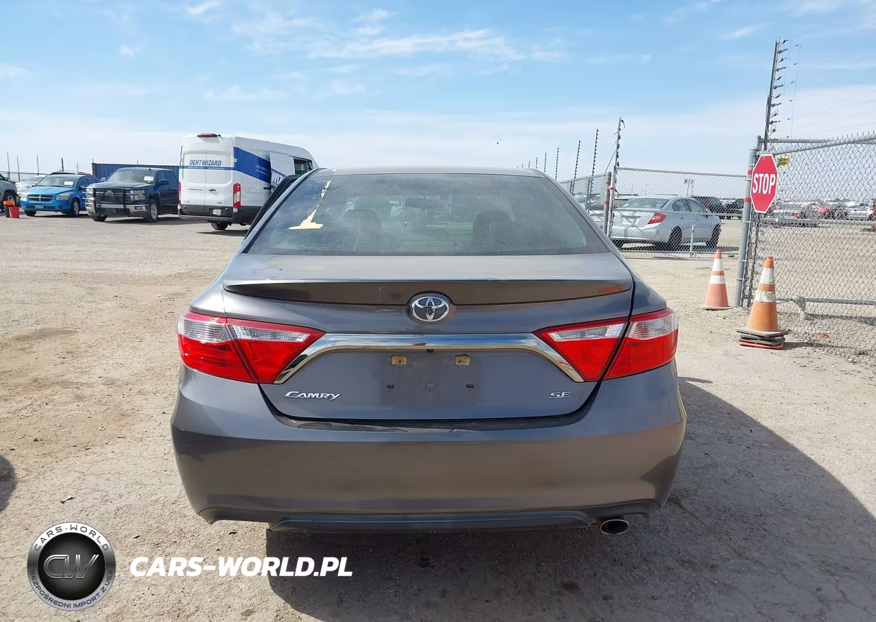 2017 Toyota Camry Se VIN:4T1BF1FKXHU414764 - 16