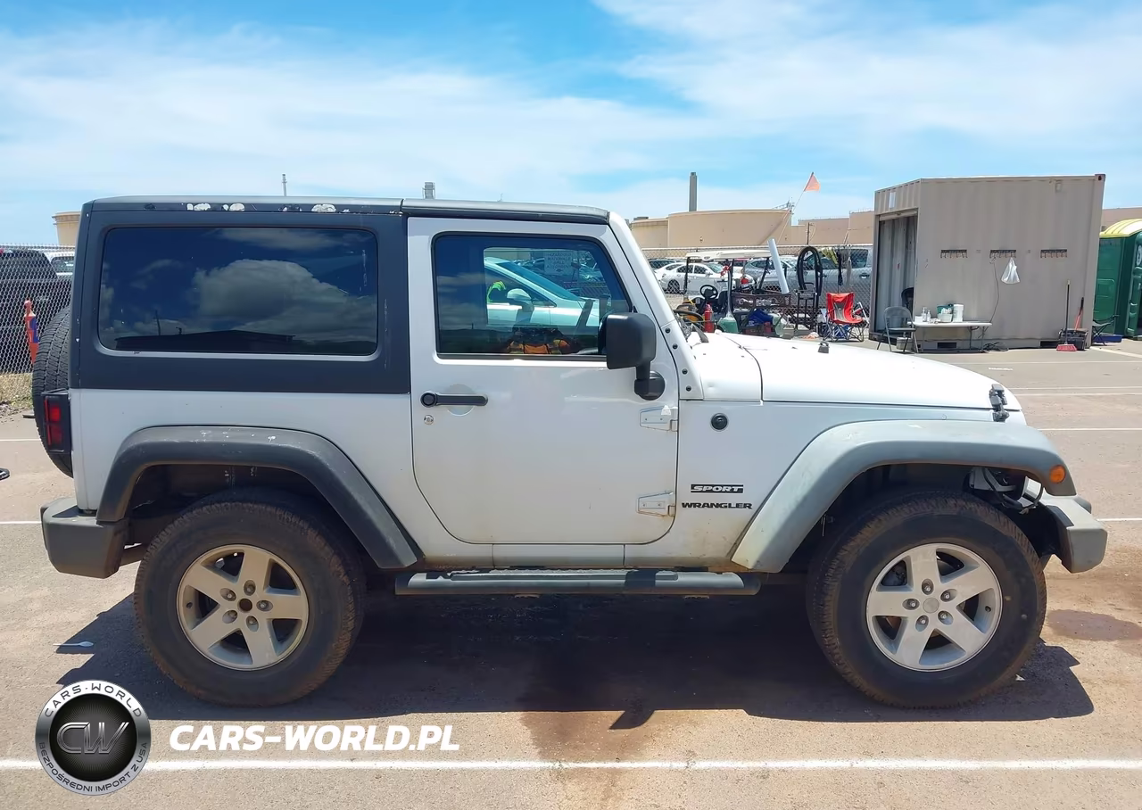 2013 Jeep Wrangler Sport VIN:1C4AJWAGXDL556952 - 13