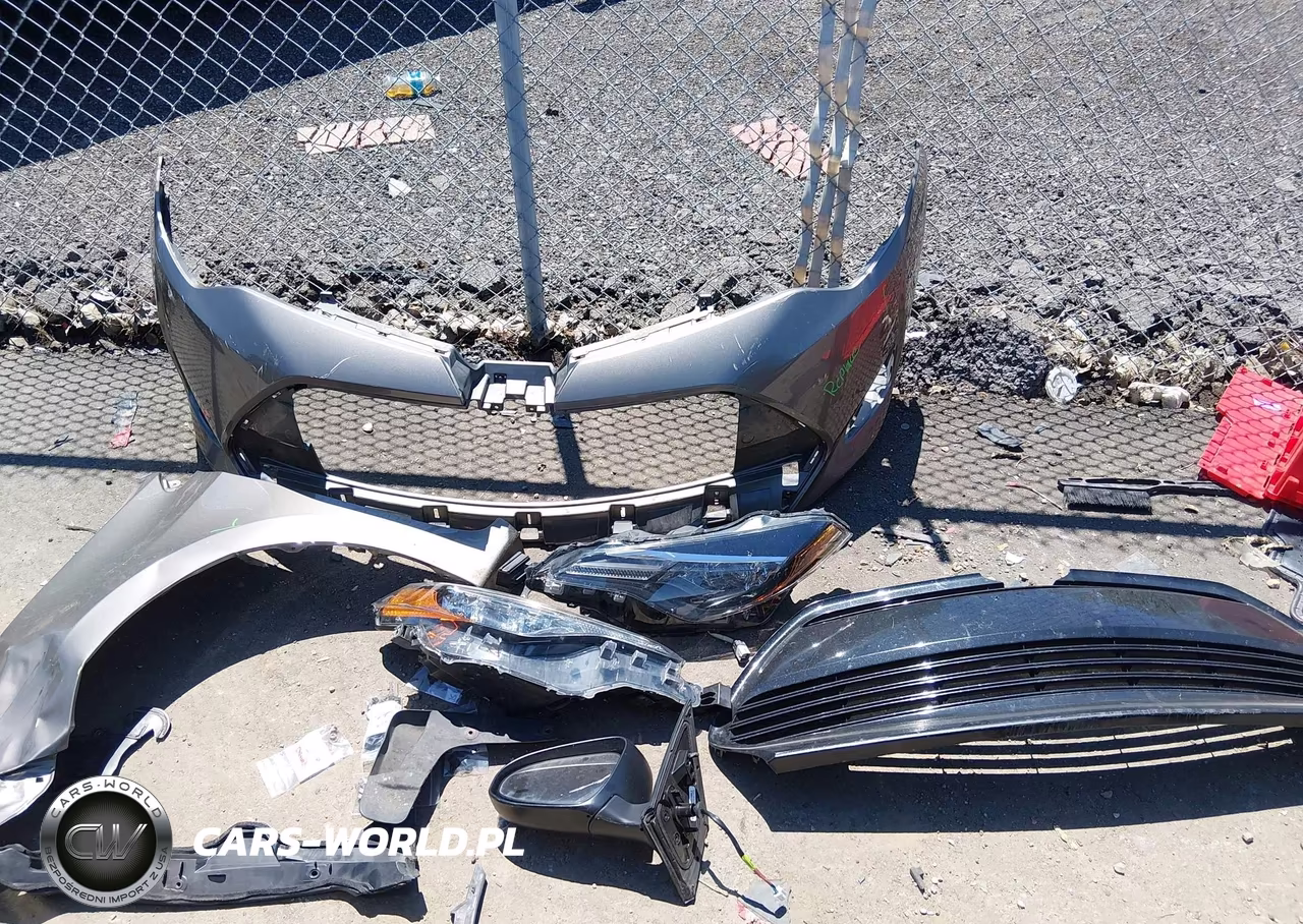 2019 Toyota Corolla Le VIN:2T1BURHEXKC150045 - 12