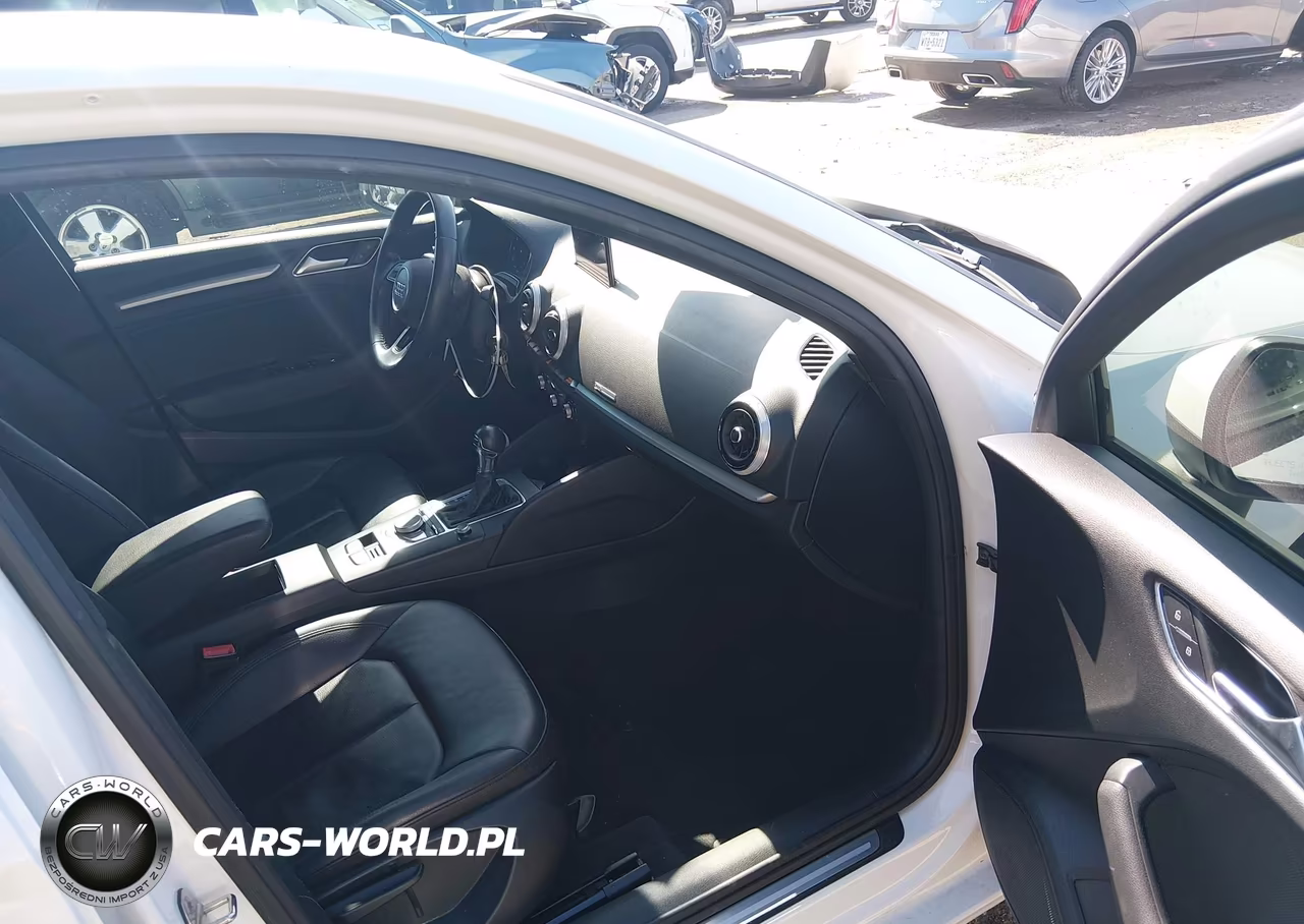 2018 Audi A3 2.0T Premium-2.0T Tech Premium VIN:WAUAUGFF4J1013839 - 5