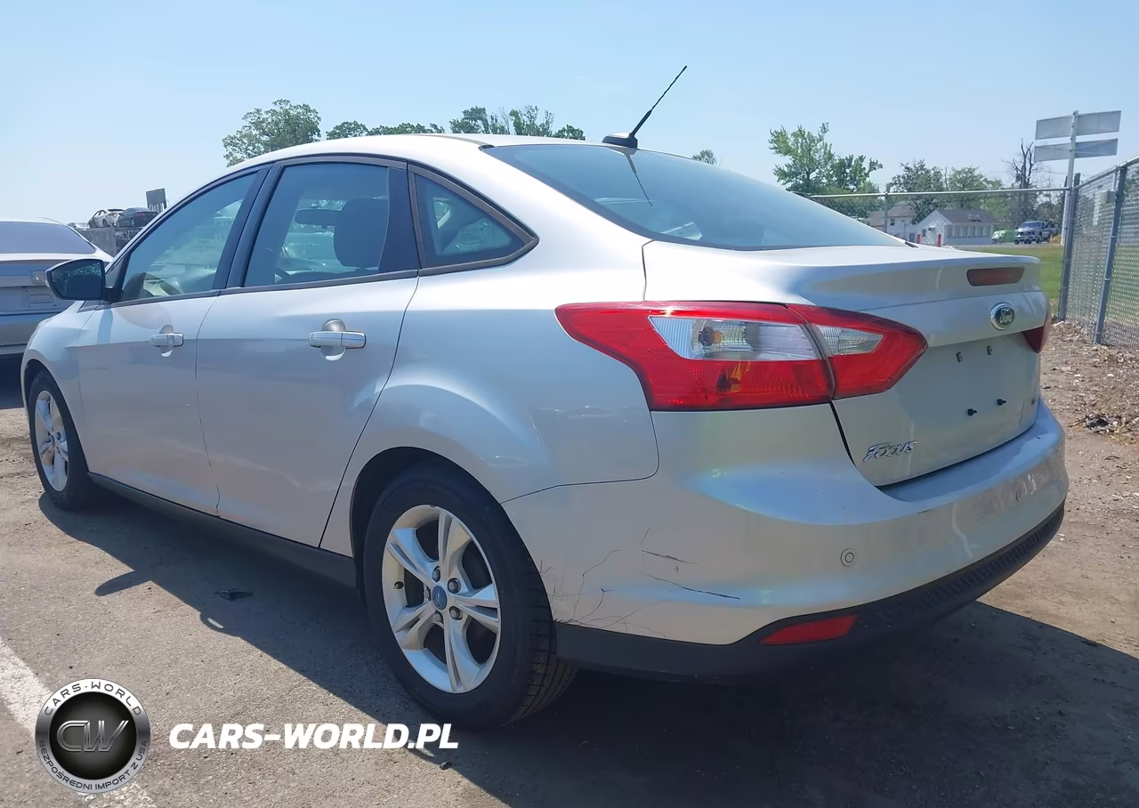 2014 Ford Focus Se VIN:1FADP3F29EL222992 - 3