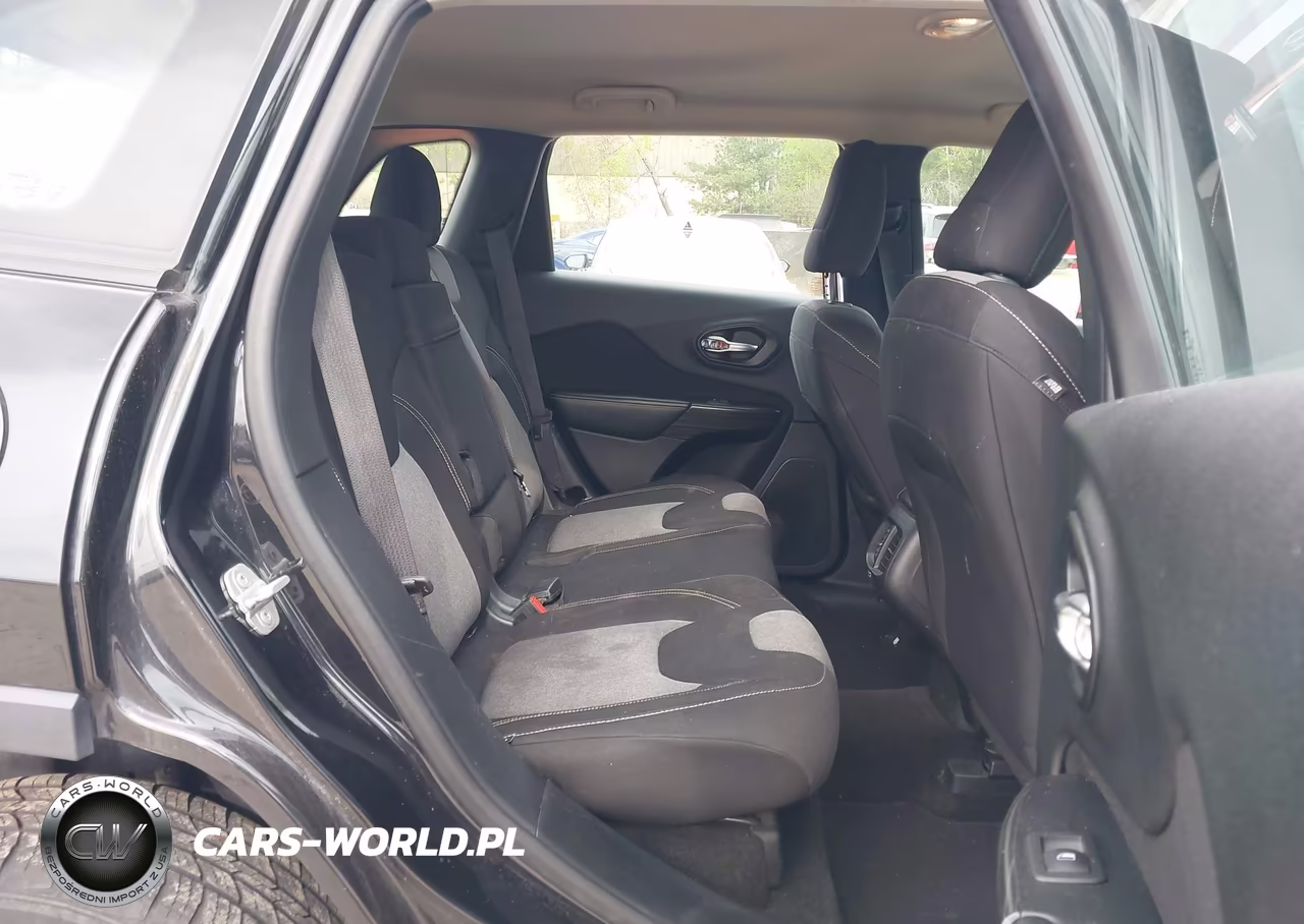 2014 Jeep Cherokee Sport VIN:1C4PJLAB5EW122774 - 8
