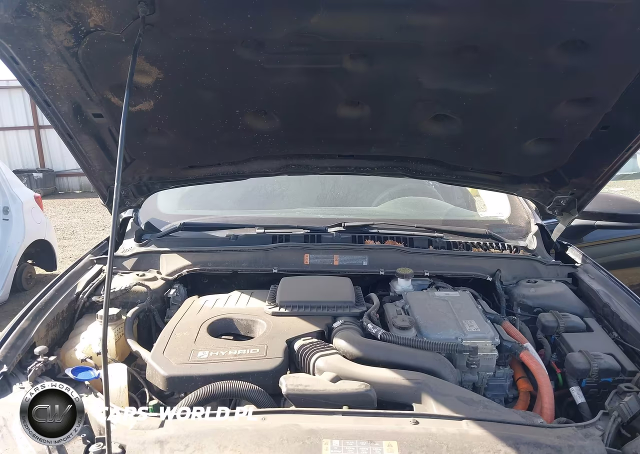 2018 Ford Fusion Hybrid Se VIN:3FA6P0LU6JR140047 - 10