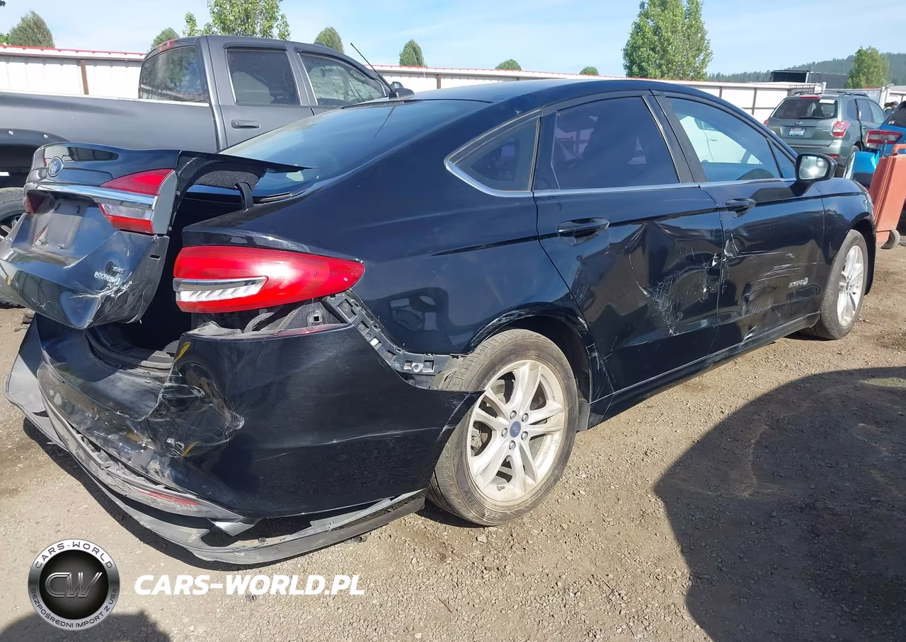 2018 Ford Fusion Hybrid Se VIN:3FA6P0LU6JR140047 - 4