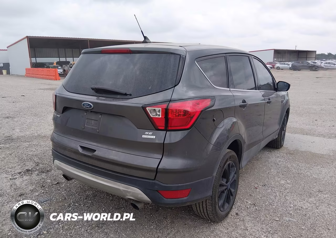 2019 Ford Escape Se VIN:1FMCU0GD5KUC52618 - 4