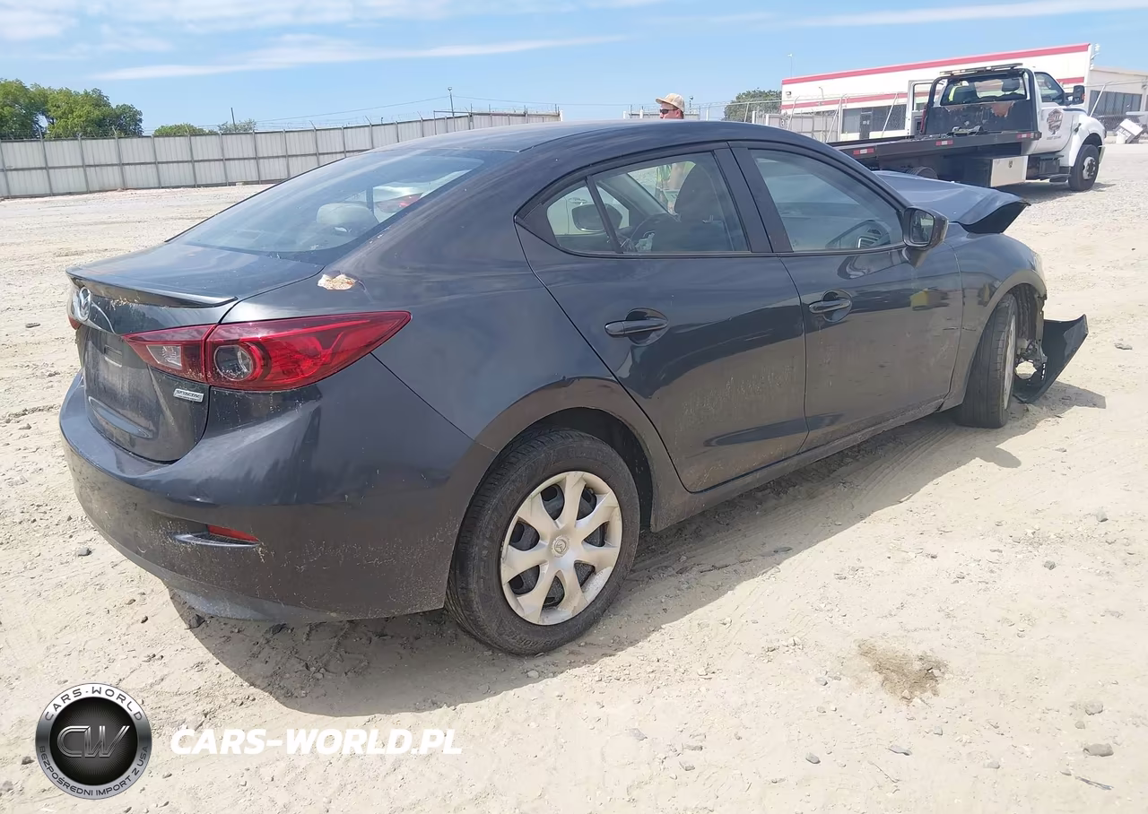 2015 Mazda Mazda3 I Sport VIN:3MZBM1U79FM209458 - 4
