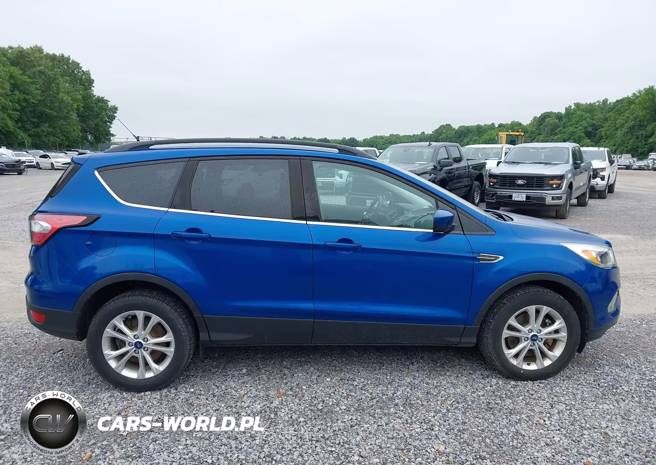 2018 Ford Escape Se VIN:1FMCU9GD5JUD31077 - 15