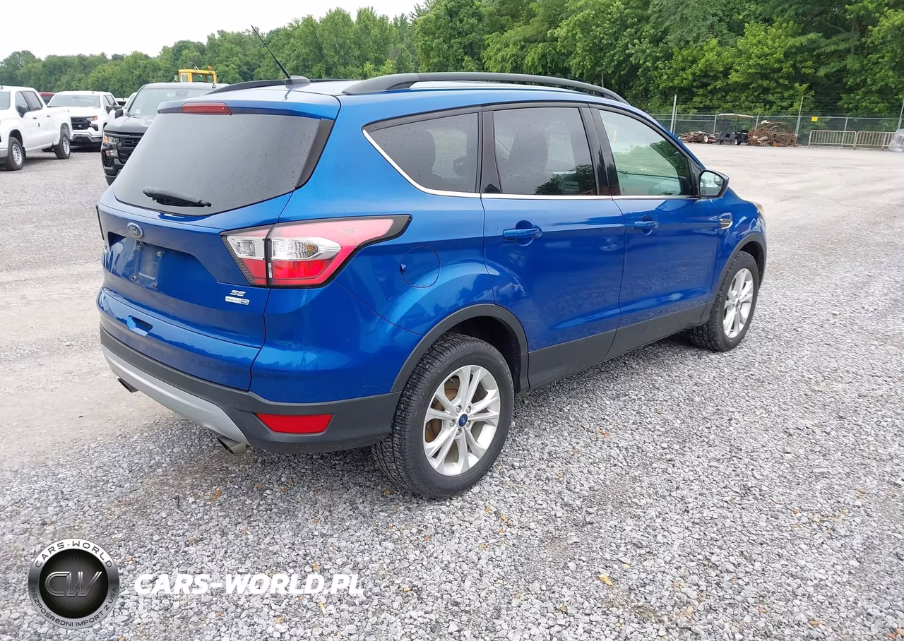 2018 Ford Escape Se VIN:1FMCU9GD5JUD31077 - 4