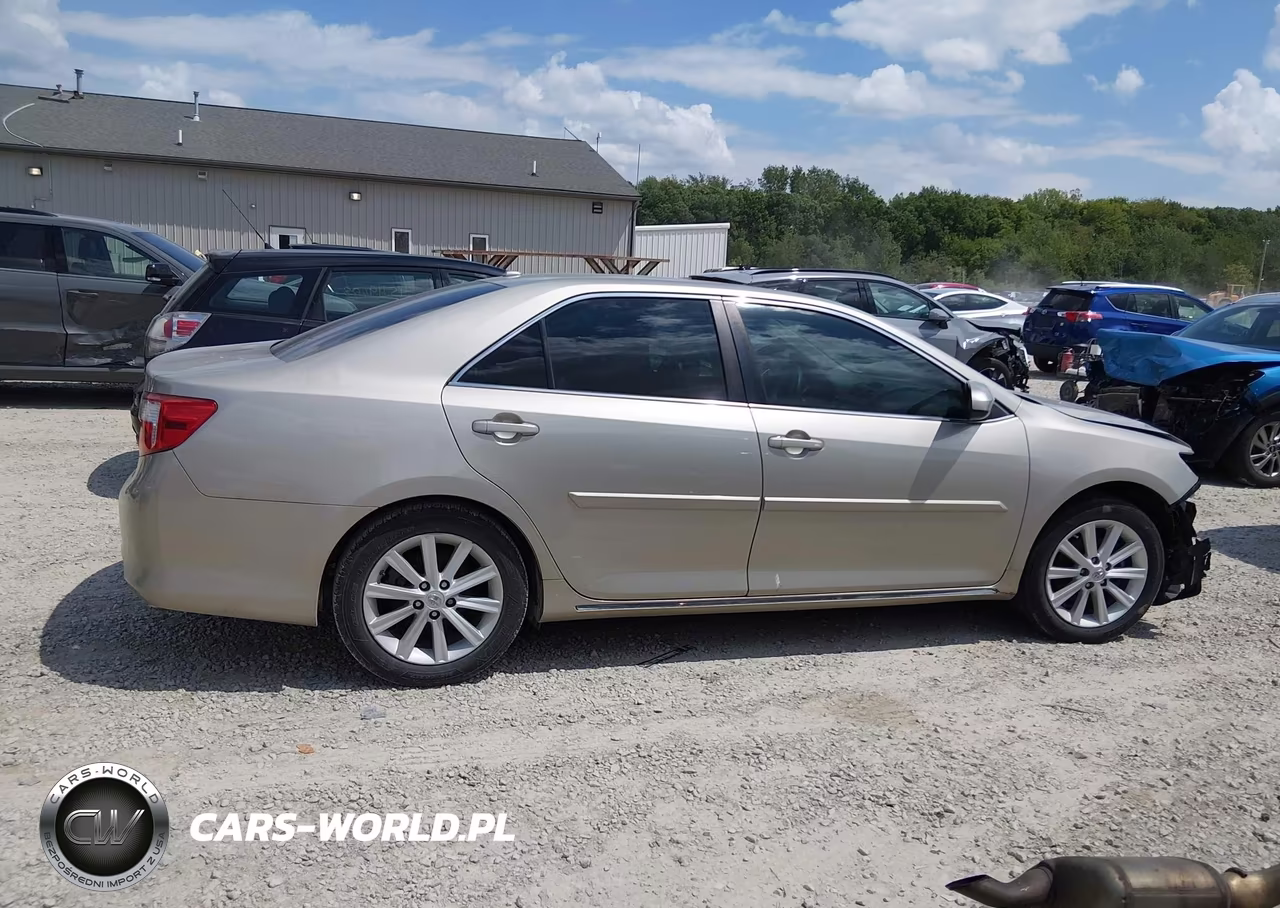 2014 Toyota Camry Xle V6 VIN:4T1BK1FK3EU538351 - 14