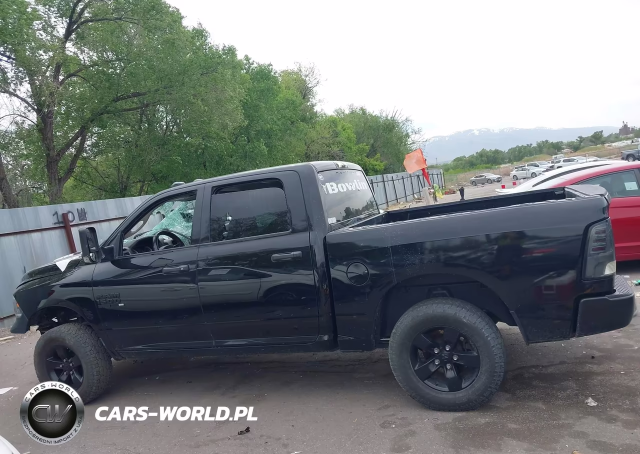 2021 Ram 1500 Classic Tradesman 4X4 5'7 Box VIN:3C6RR7KG0MG704322 - 14