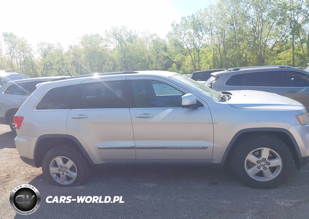 2011 Jeep Grand Cherokee Laredo VIN:1J4RR4GG9BC511631 - 13