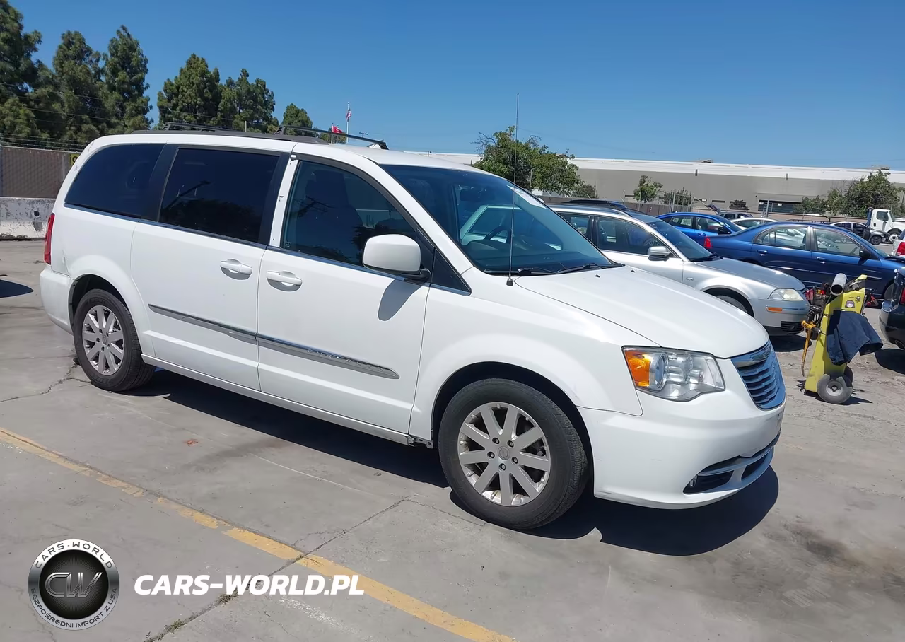 2015 Chrysler Town & Country Touring