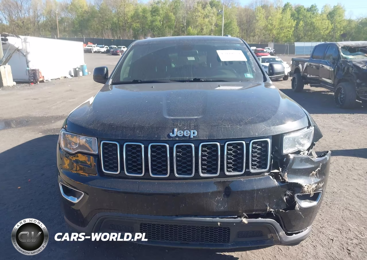 2018 Jeep Grand Cherokee Laredo E 4X4 VIN:1C4RJFAG0JC249837 - 12