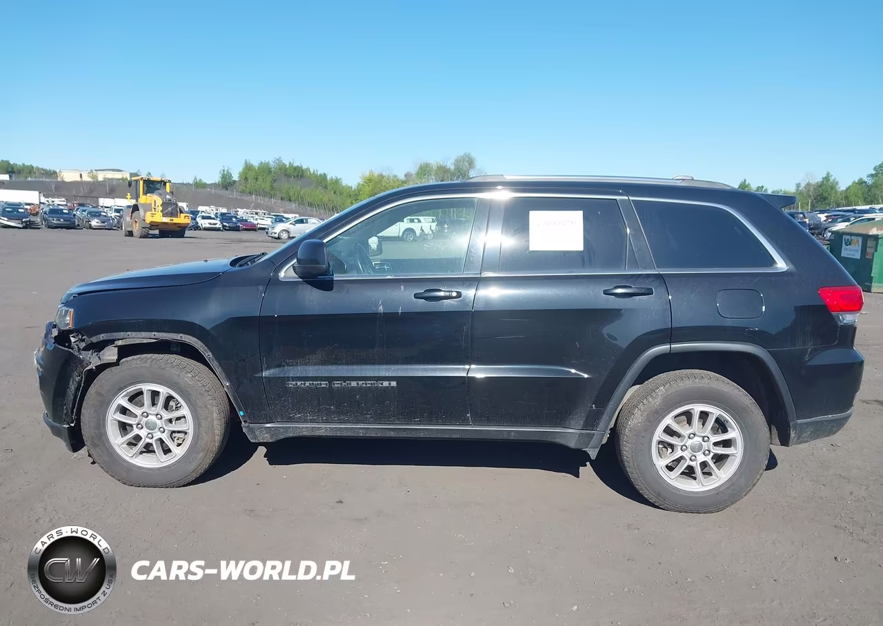 2018 Jeep Grand Cherokee Laredo E 4X4 VIN:1C4RJFAG0JC249837 - 14