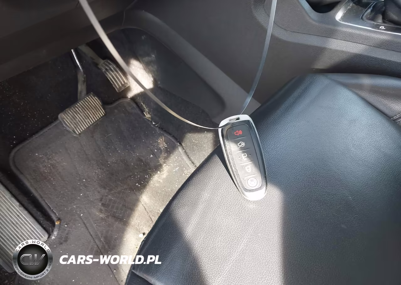 2019 Ford Escape Titanium VIN:1FMCU9J94KUA27163 - 11
