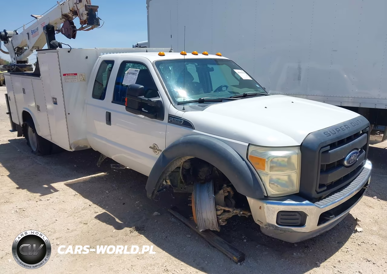 2013 Ford F-550 Chassis Xl