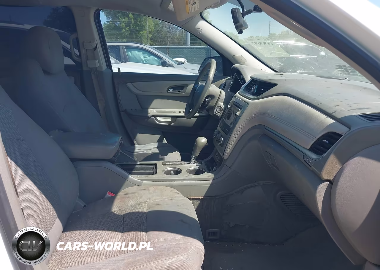 2017 Chevrolet Traverse Ls VIN:1GNKRFED9HJ308293 - 5