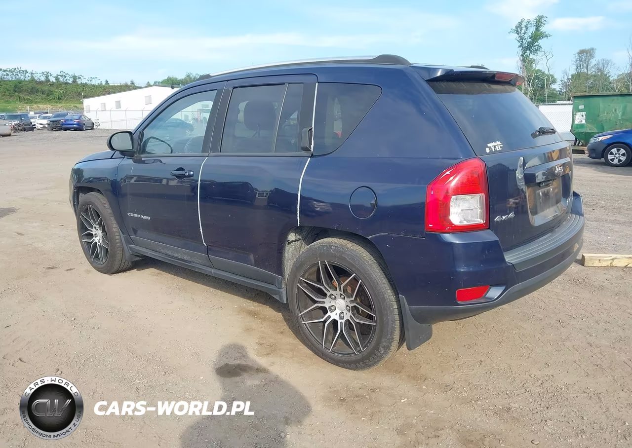 2012 Jeep Compass Sport VIN:1C4NJDBB8CD584492 - 3