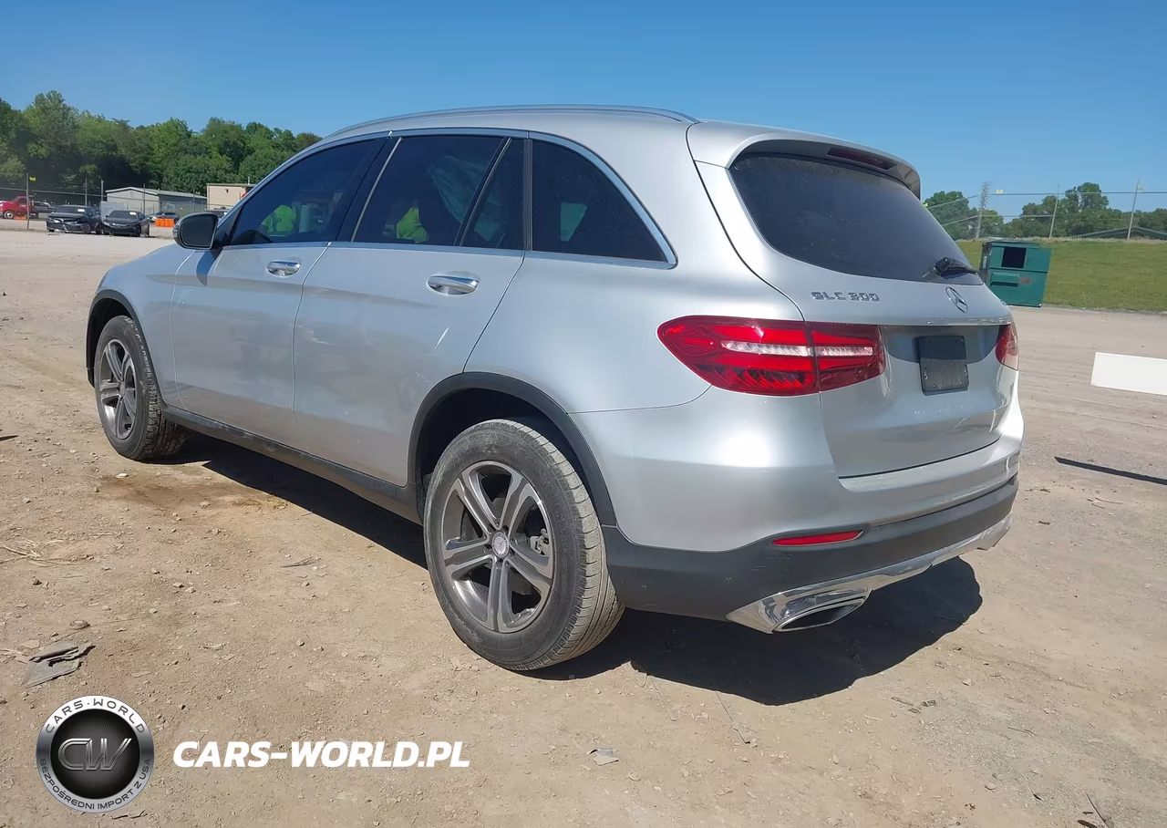 2017 Mercedes-Benz Glc 300 4Matic VIN:WDC0G4KB5HF152327 - 3