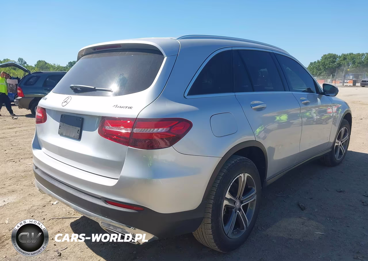 2017 Mercedes-Benz Glc 300 4Matic VIN:WDC0G4KB5HF152327 - 4