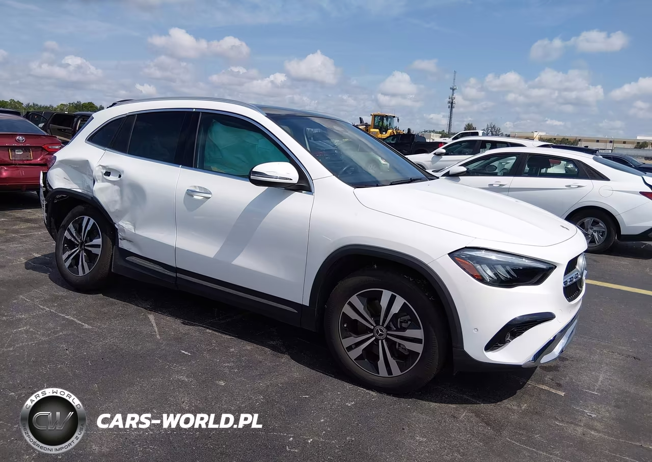 2025 Mercedes-Benz Gla 250 4Matic – zdjęcie 1 z 16