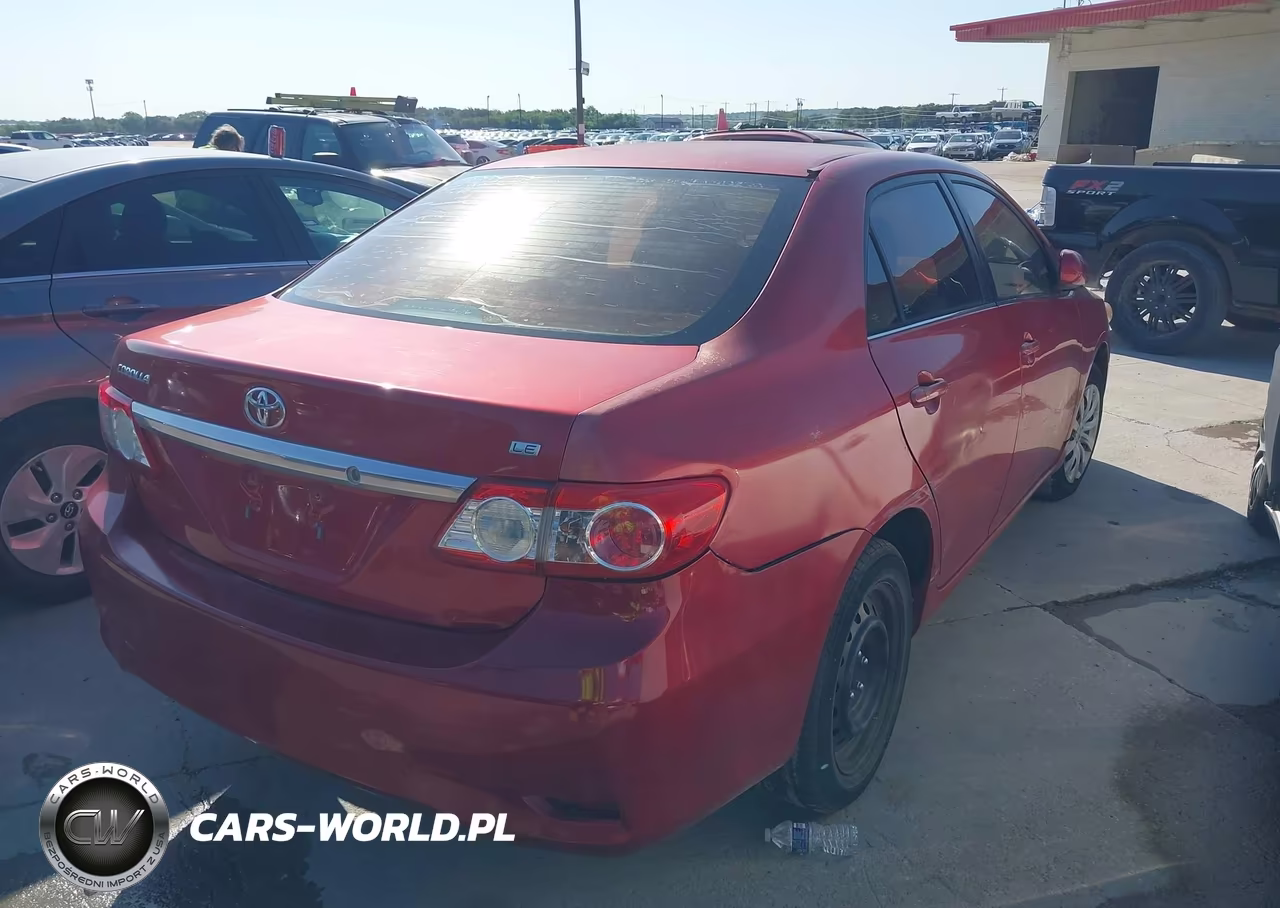 2013 Toyota Corolla Le VIN:5YFBU4EE4DP174688 - 4