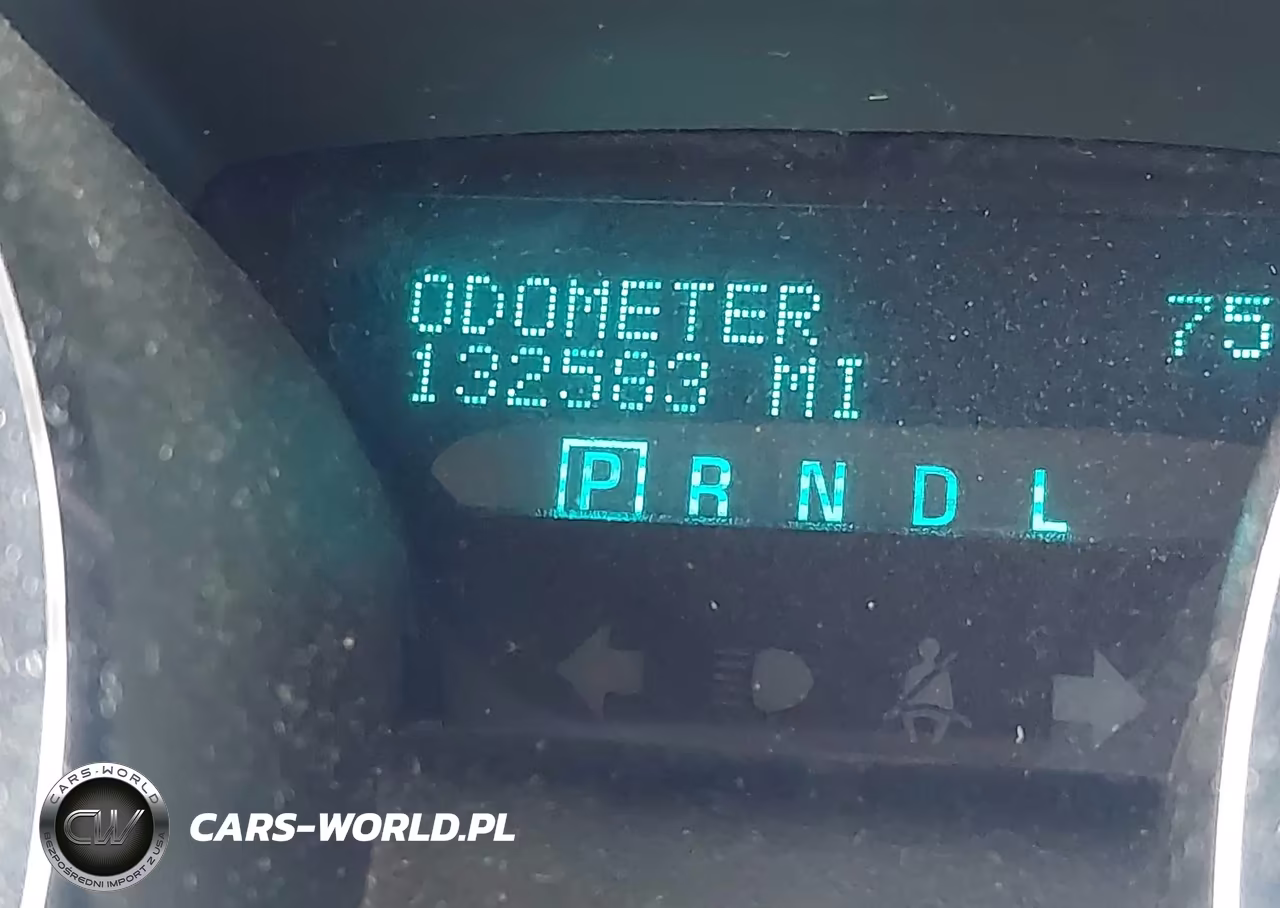 2009 Chevrolet Traverse Ls VIN:1GNER13D09S176961 - 15