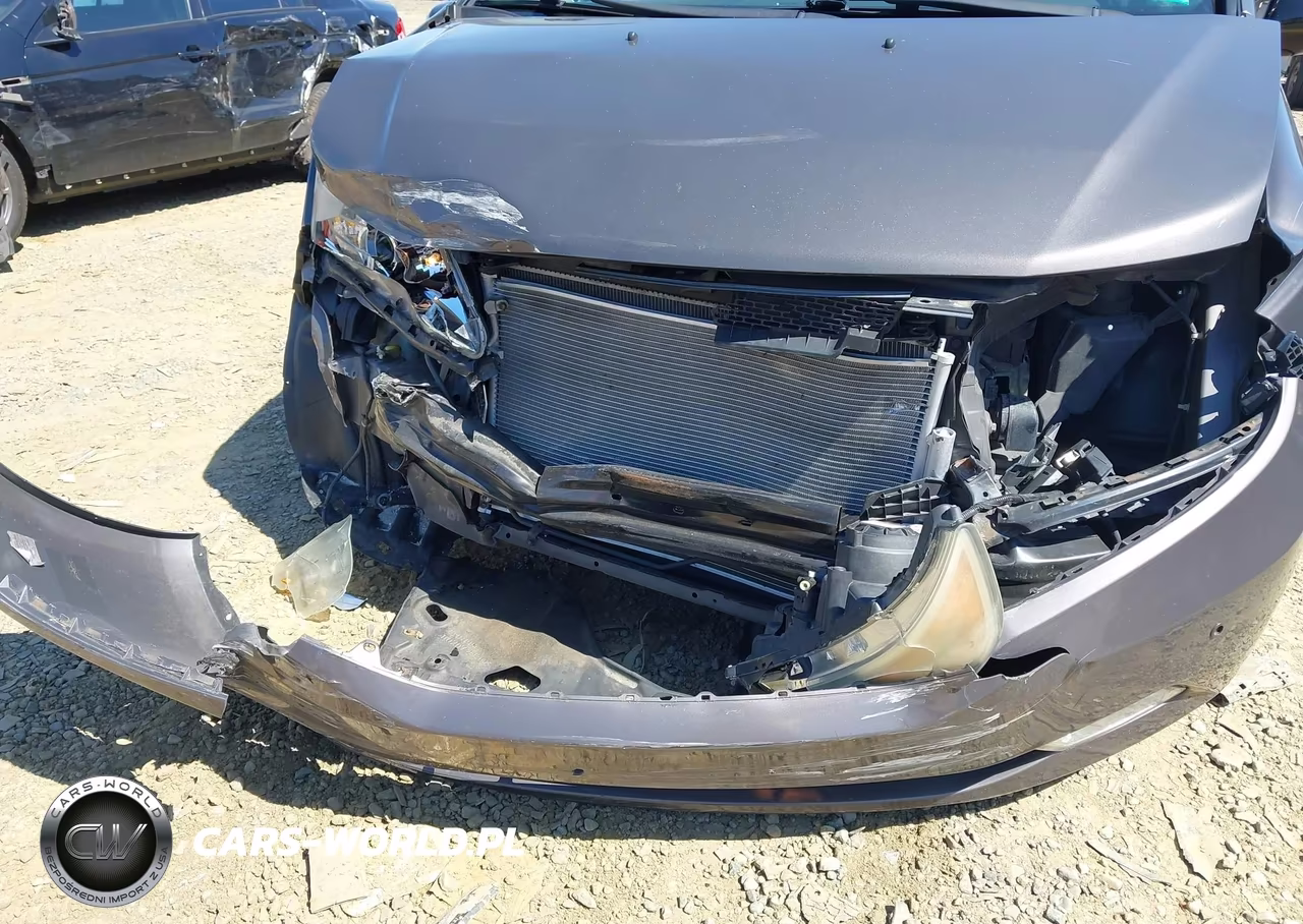 2012 Honda Odyssey Touring-Touring Elite VIN:5FNRL5H9XCB071226 - 6