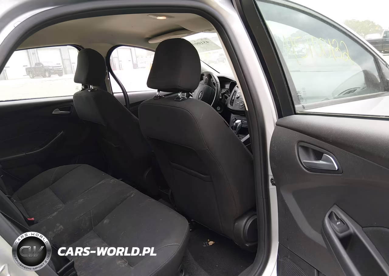 2015 Ford Focus Se VIN:1FADP3F27FL338841 - 8