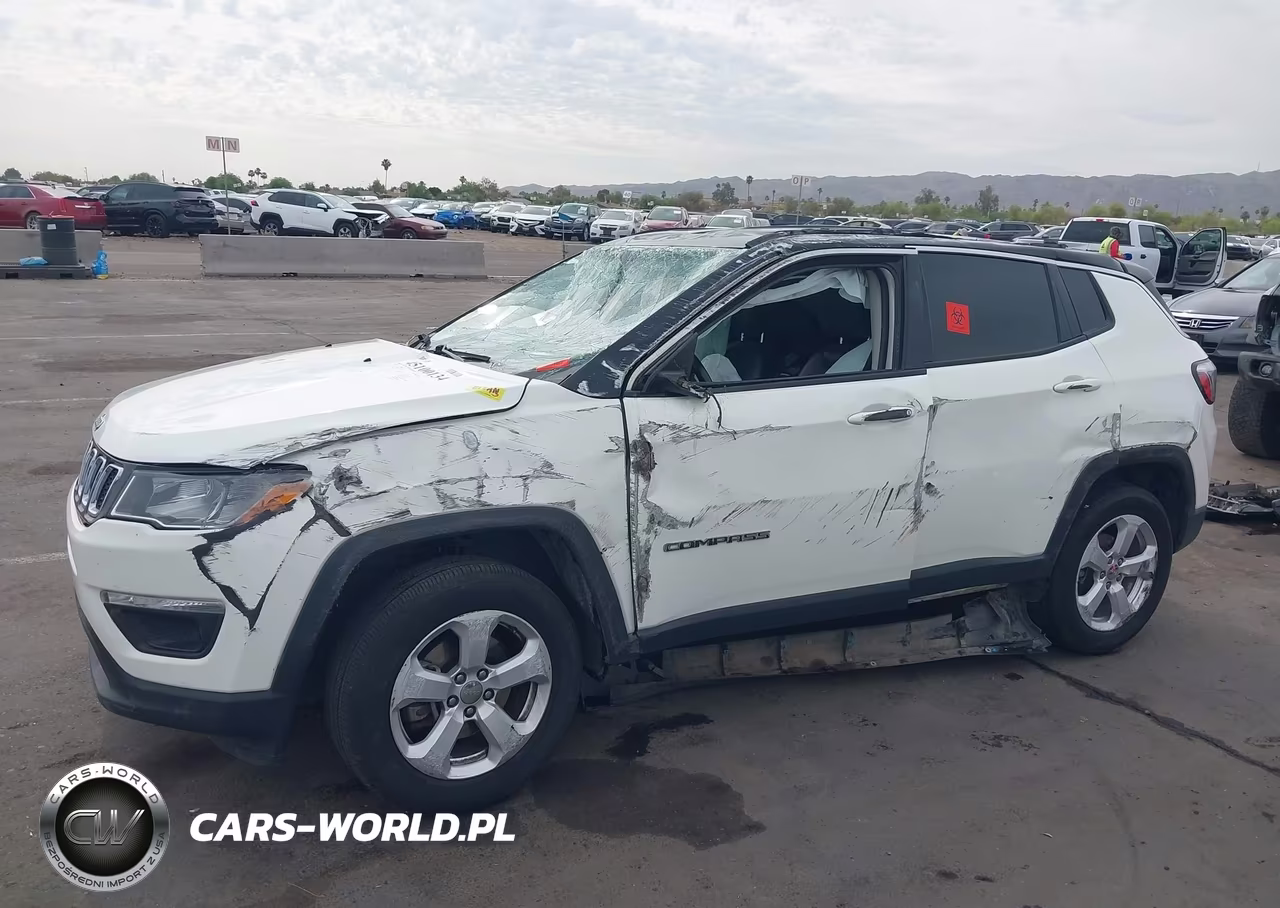 2018 Jeep Compass Latitude 4X4 VIN:3C4NJDBB5JT131275 - 12