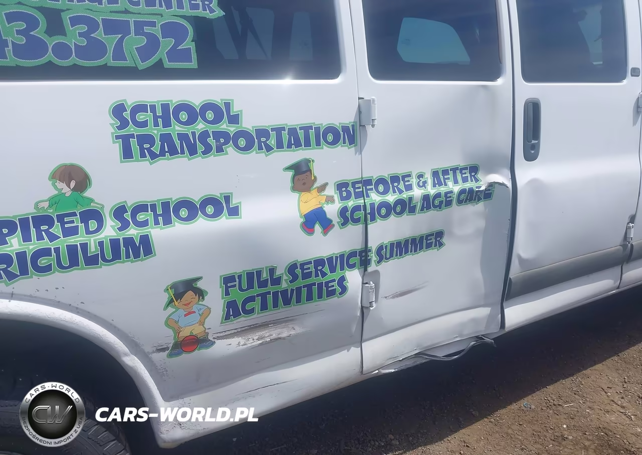 2001 Chevrolet Express VIN:1GAHG39R811204907 - 6