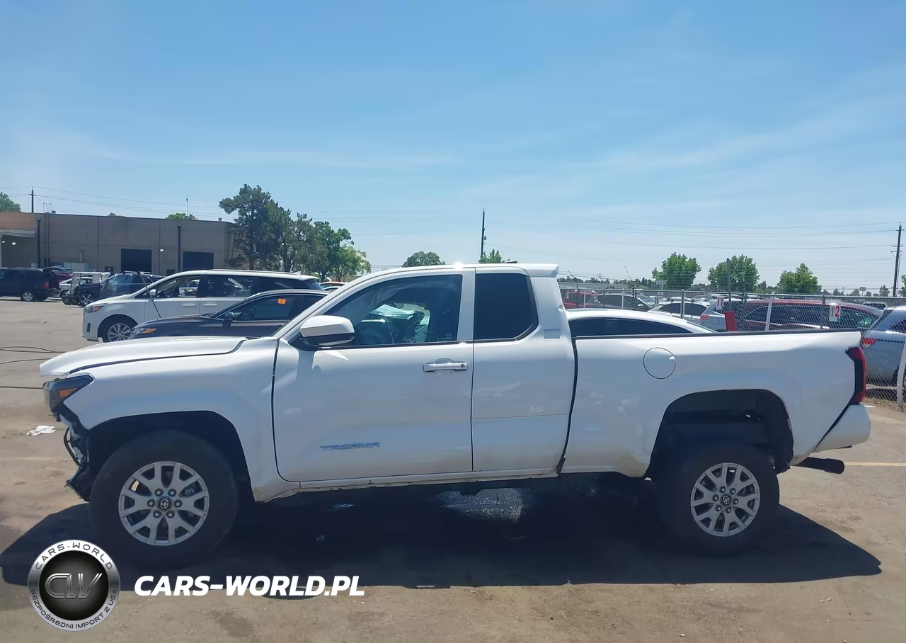 2025 Toyota Tacoma Sr5 VIN:3TYJBAFN0ST017036 - 13