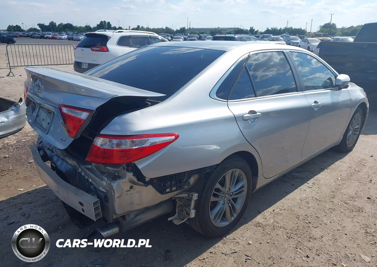 2017 Toyota Camry Se VIN:4T1BF1FK5HU276180 - 4
