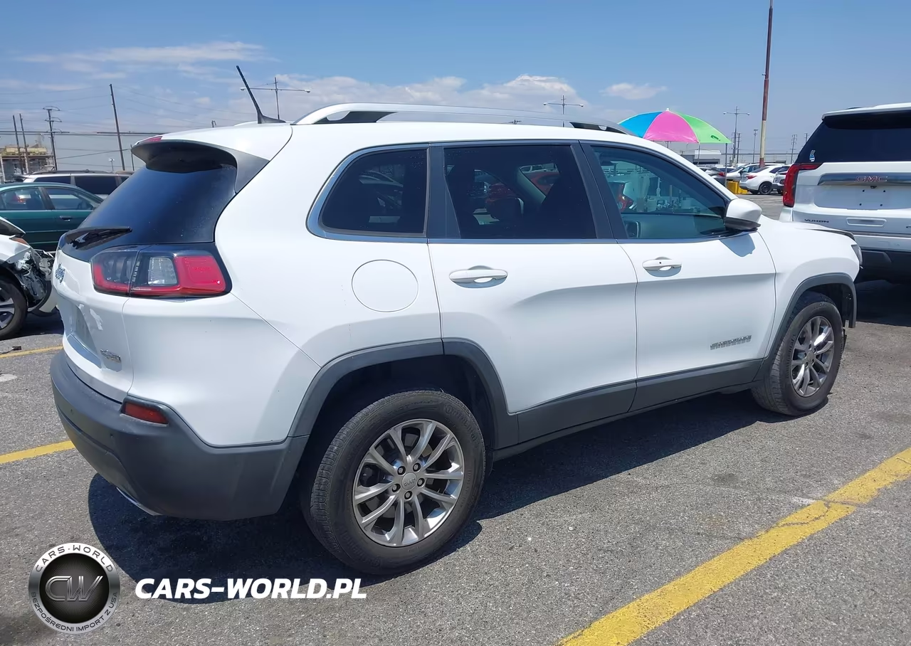 2019 Jeep Cherokee Latitude Plus Fwd VIN:1C4PJLLX0KD305290 - 4