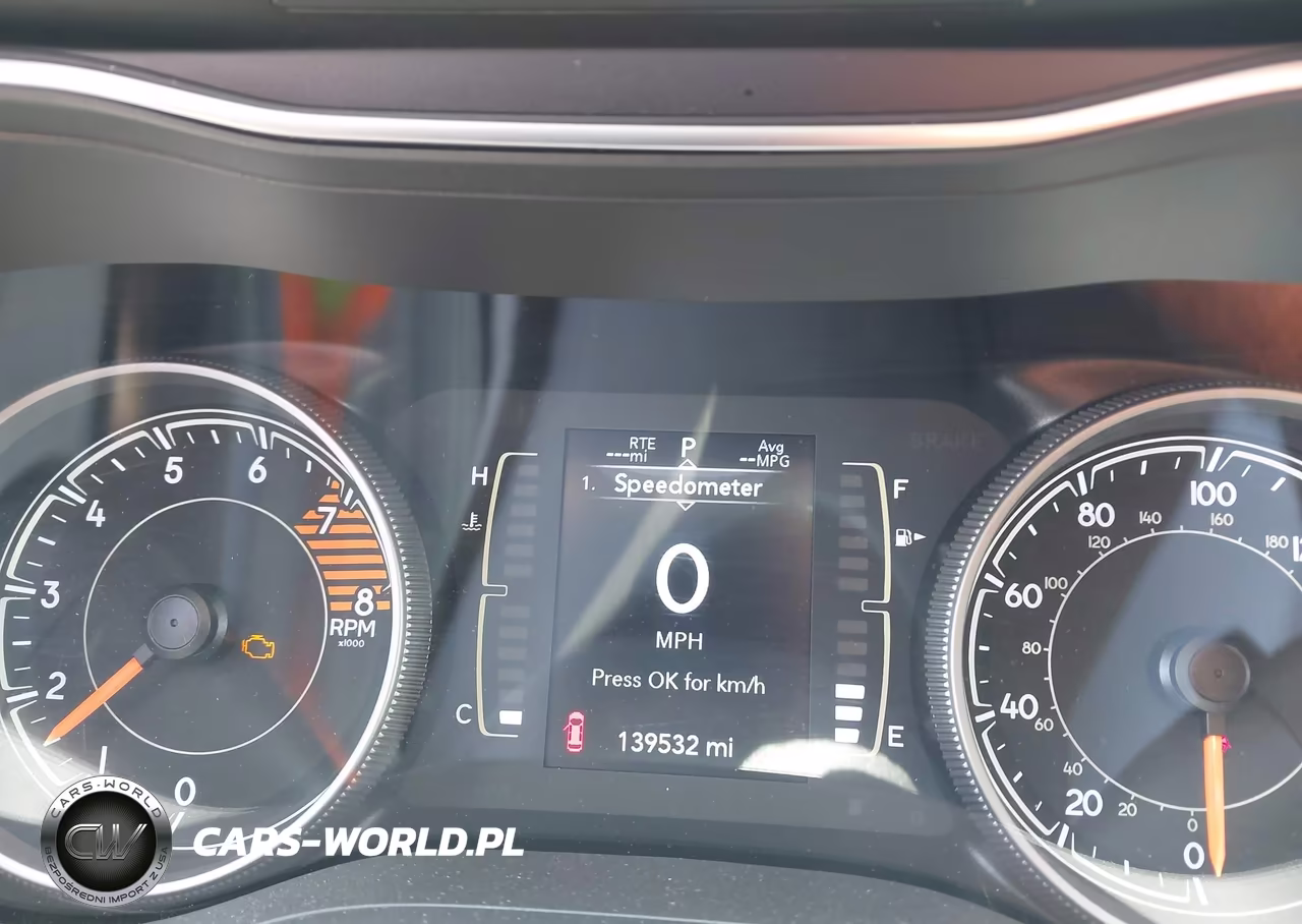 2019 Jeep Cherokee Latitude Plus Fwd VIN:1C4PJLLX0KD305290 - 7