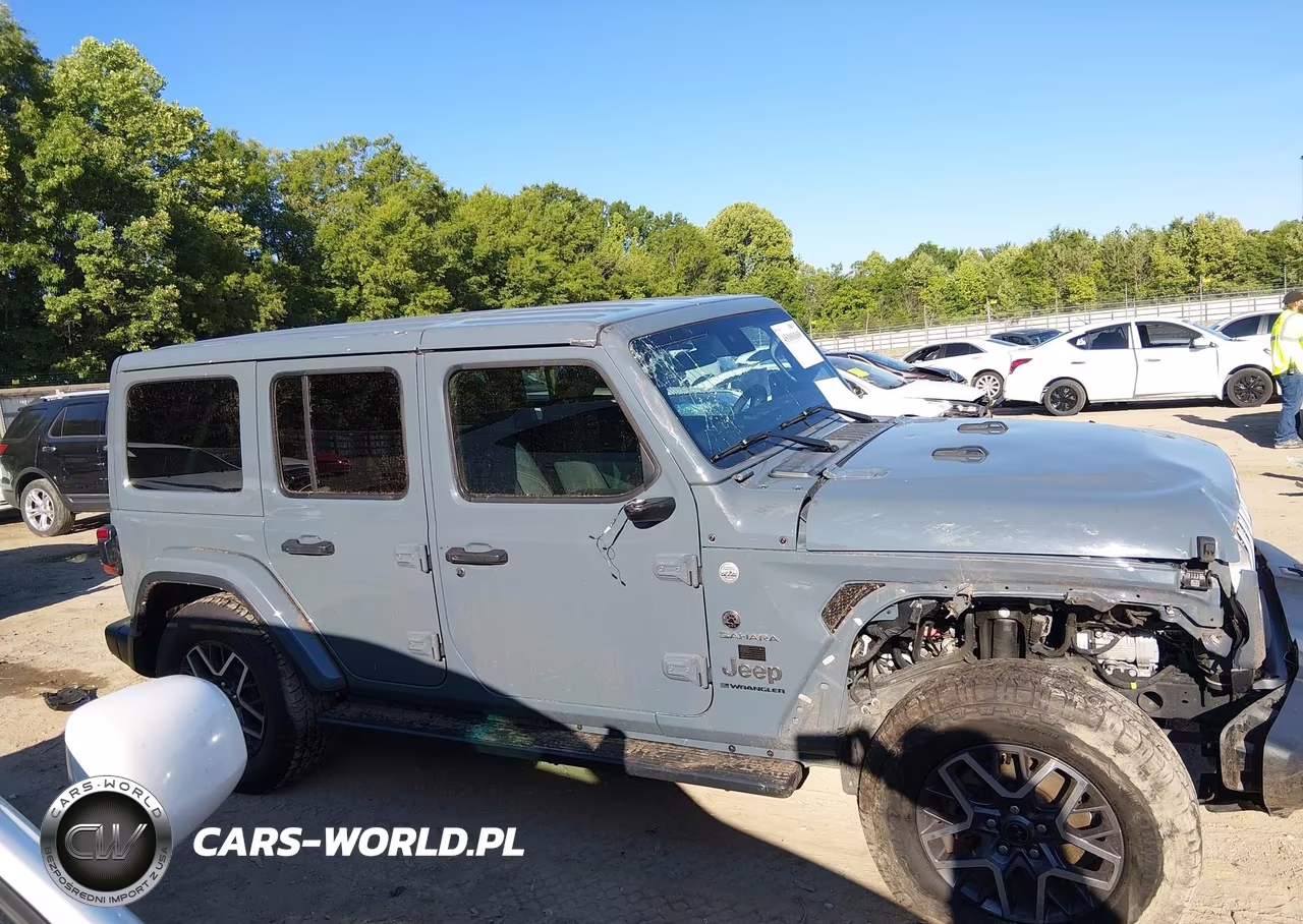 2024 Jeep Wrangler 4-Door Sahara 4X4 VIN:1C4PJXEN5RW173547 - 13