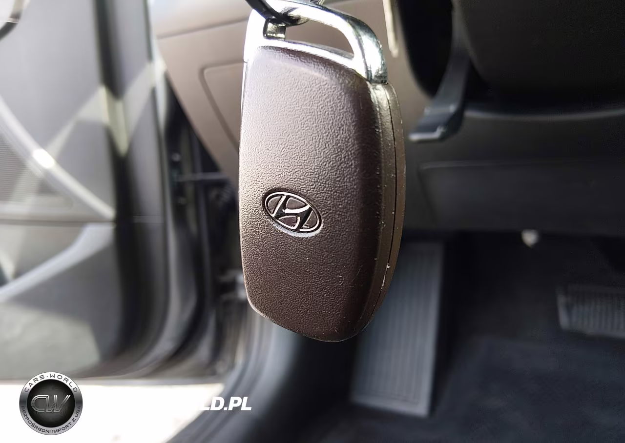 2018 Hyundai Elantra Value Edition VIN:5NPD84LF0JH387588 - 11