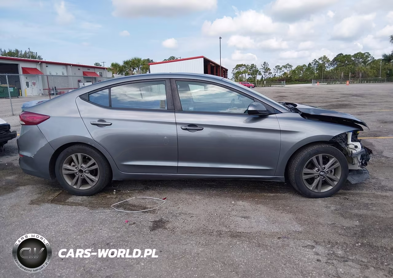 2018 Hyundai Elantra Value Edition VIN:5NPD84LF0JH387588 - 14